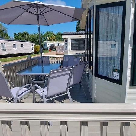 A Fashionable Caravan In A Peaceful Seaside Town Sandown Exteriér fotografie