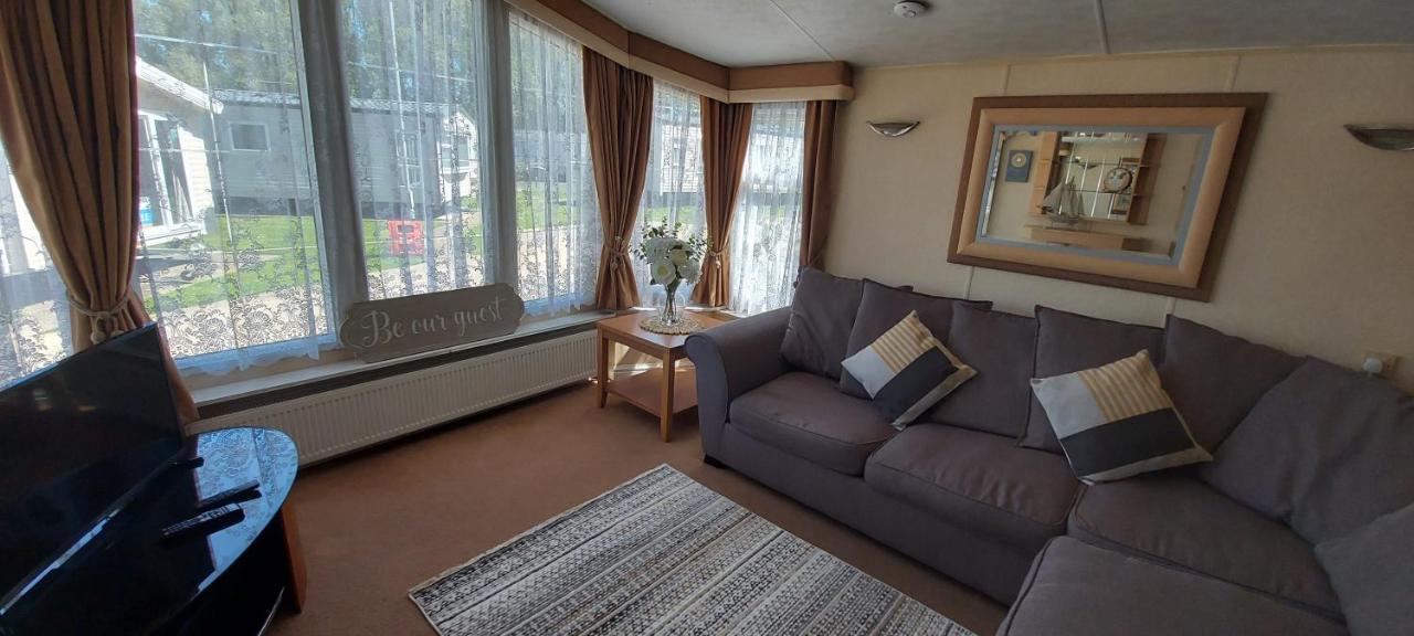A Fashionable Caravan In A Peaceful Seaside Town Sandown Exteriér fotografie