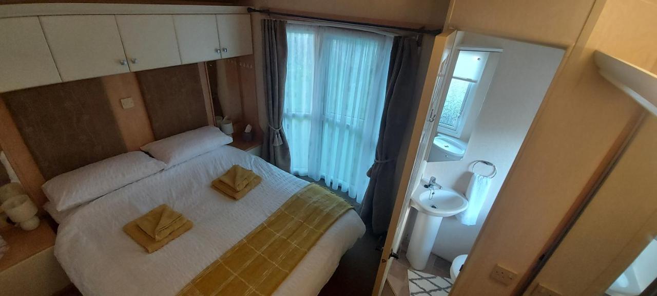 A Fashionable Caravan In A Peaceful Seaside Town Sandown Exteriér fotografie